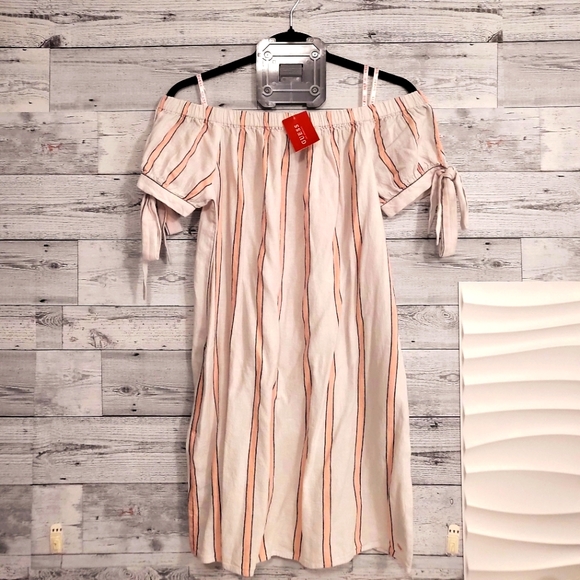 Guess Dress - Picture 2 of 3